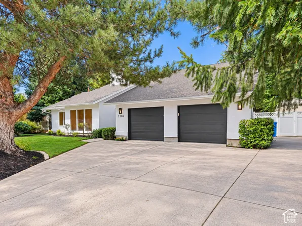 1107 E Birchbrook Cir S, Midvale, UT 84047