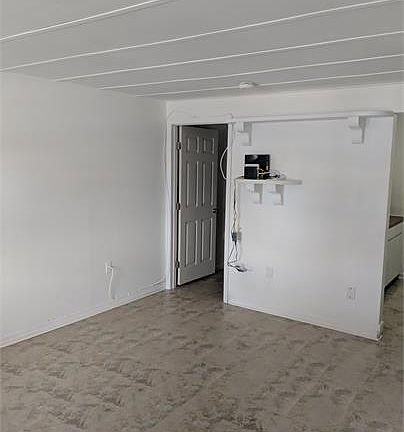 5th image of 74 S Washington St #3