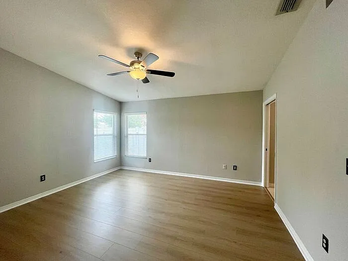 1063 Sugarberry Trl — Photo 10