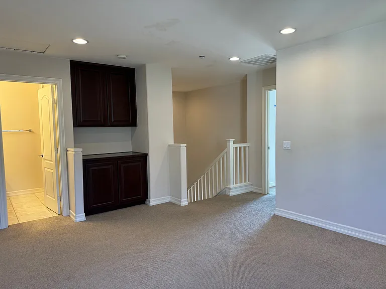 10410 Duxbury Ln #6 — Photo 18