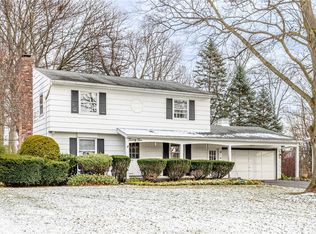 25 Red Bud Rd, Rochester, NY 14624