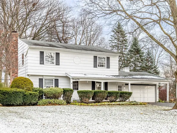 25 Red Bud Rd, Rochester, NY 14624