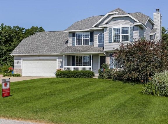 3rd image of 5940 Terrace Park Dr NE