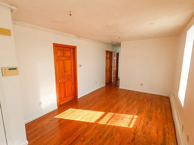 61 Saint James St #5 — Photo 4