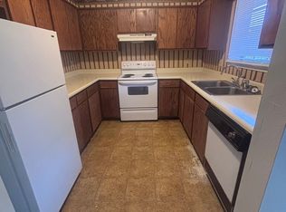 101 Vieux Orleans Cir APT A, Lafayette, LA 70508