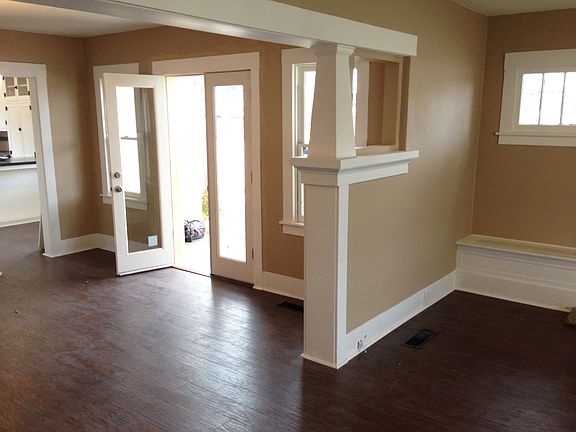 2nd image of 615 W Noble Ave