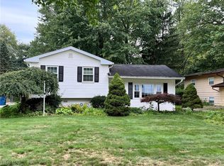 23967 Delmere Dr, North Olmsted, OH 44070