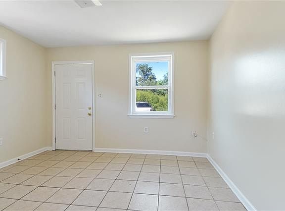 3rd image of 2325 New Orleans St