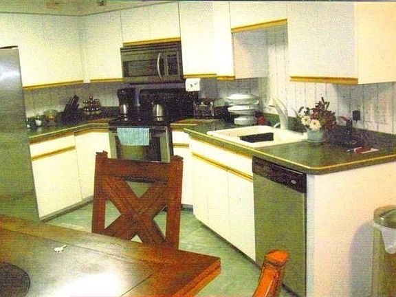 5th image of 3888 Oak Hills Cir