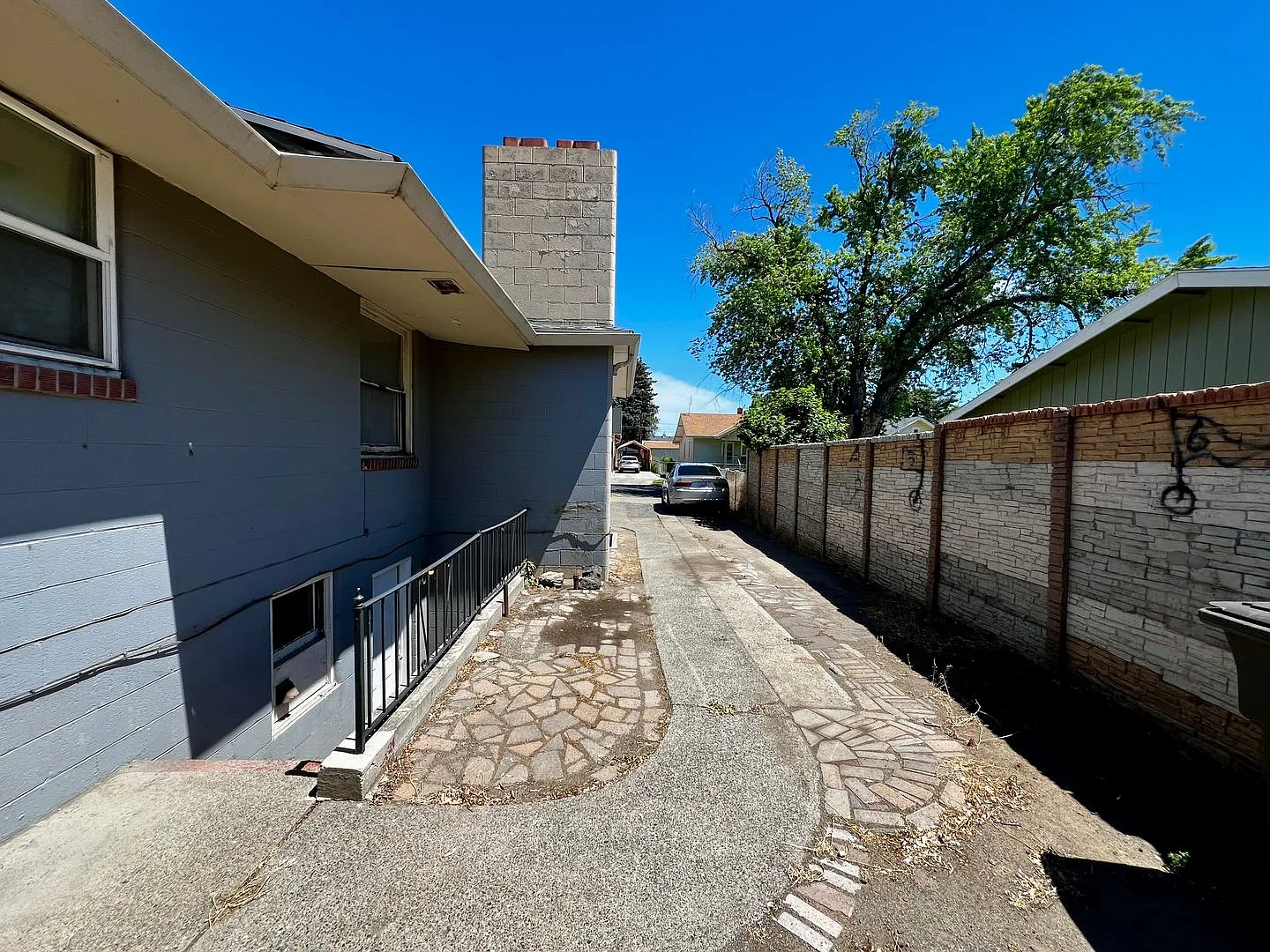 H706 — Photo 3