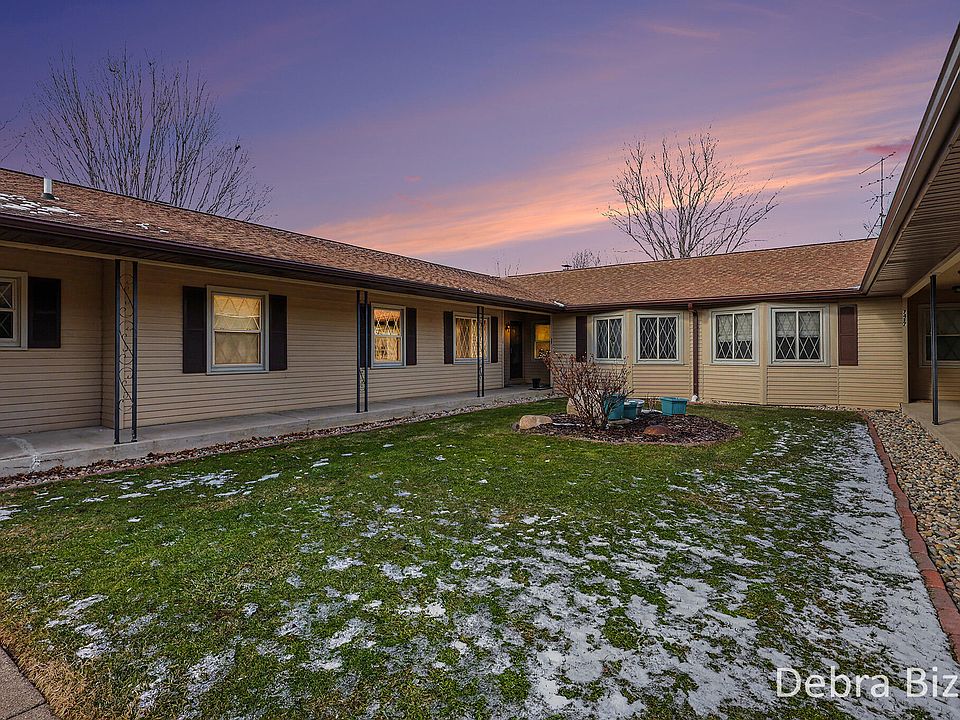1st image of 7425 Pinegrove Dr