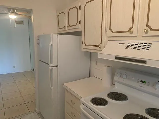 270 Layne Blvd #308 — Photo 3