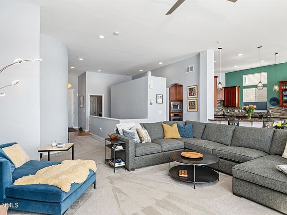 4th image of 40 Ewing St