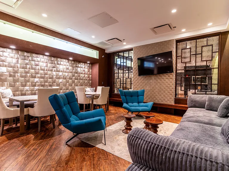 Somerset Place Apartments — Photo 57
