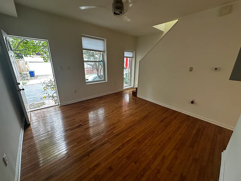 1246 Duncan Pl NE — Photo 3