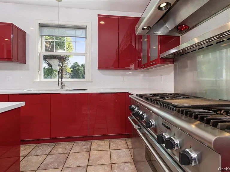 53 Pembroke Dr — Photo 20