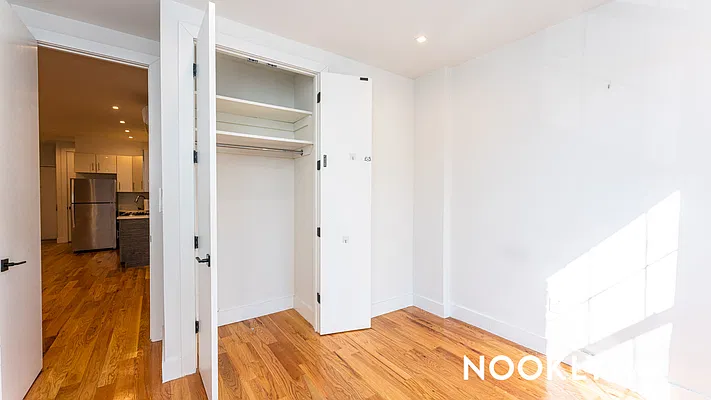 Rented by Nooklyn NYC LLC | media 7