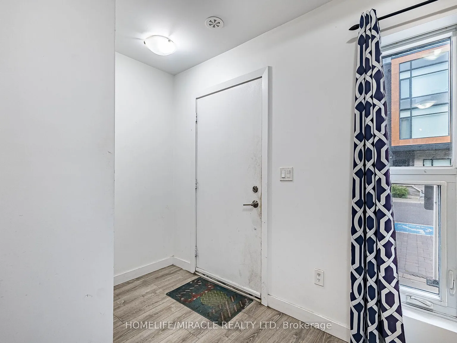 4 bed, $2,800 — Photo 4