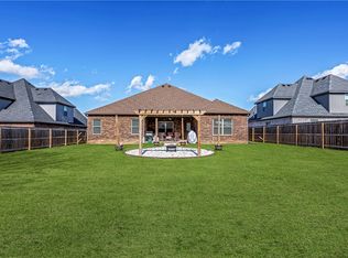 401 Ramsey St, Gentry, AR 72734
