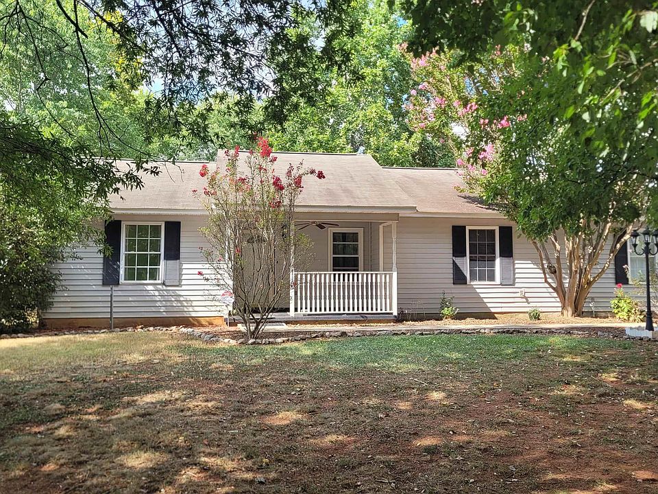 1st image of 119 McFarlen Dr