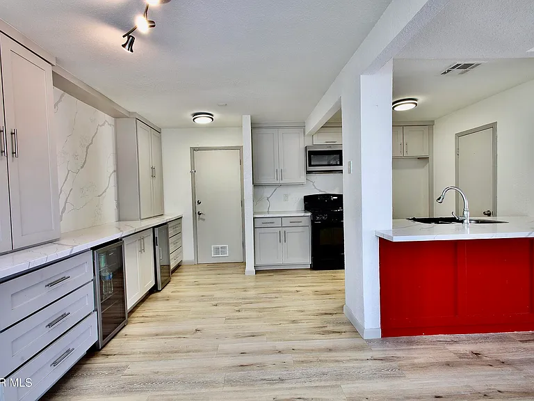901 Tepic Dr #A — Photo 23