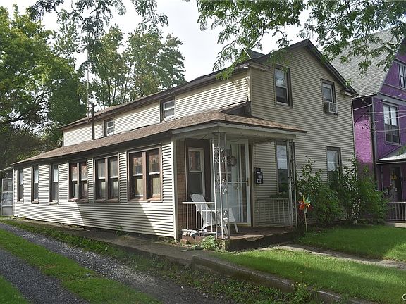 4th image of 19 Washington St