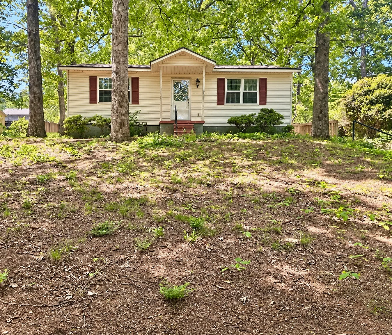 2 bed, 900 sqft, $1,100 — Photo 1
