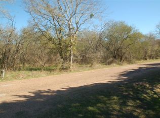 Columbus Rd, Wallis, TX 77485