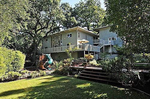 1st image of 230 Gabarda Way