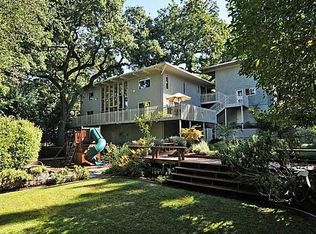 230 Gabarda Way, Portola Valley, CA