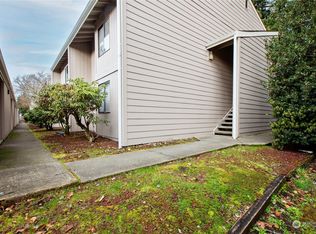 1700 Lake Park Dr SW APT 15, Tumwater, WA 98512