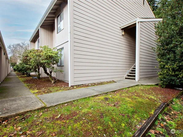 1700 Lake Park Drive SW #15, Tumwater, WA 98512