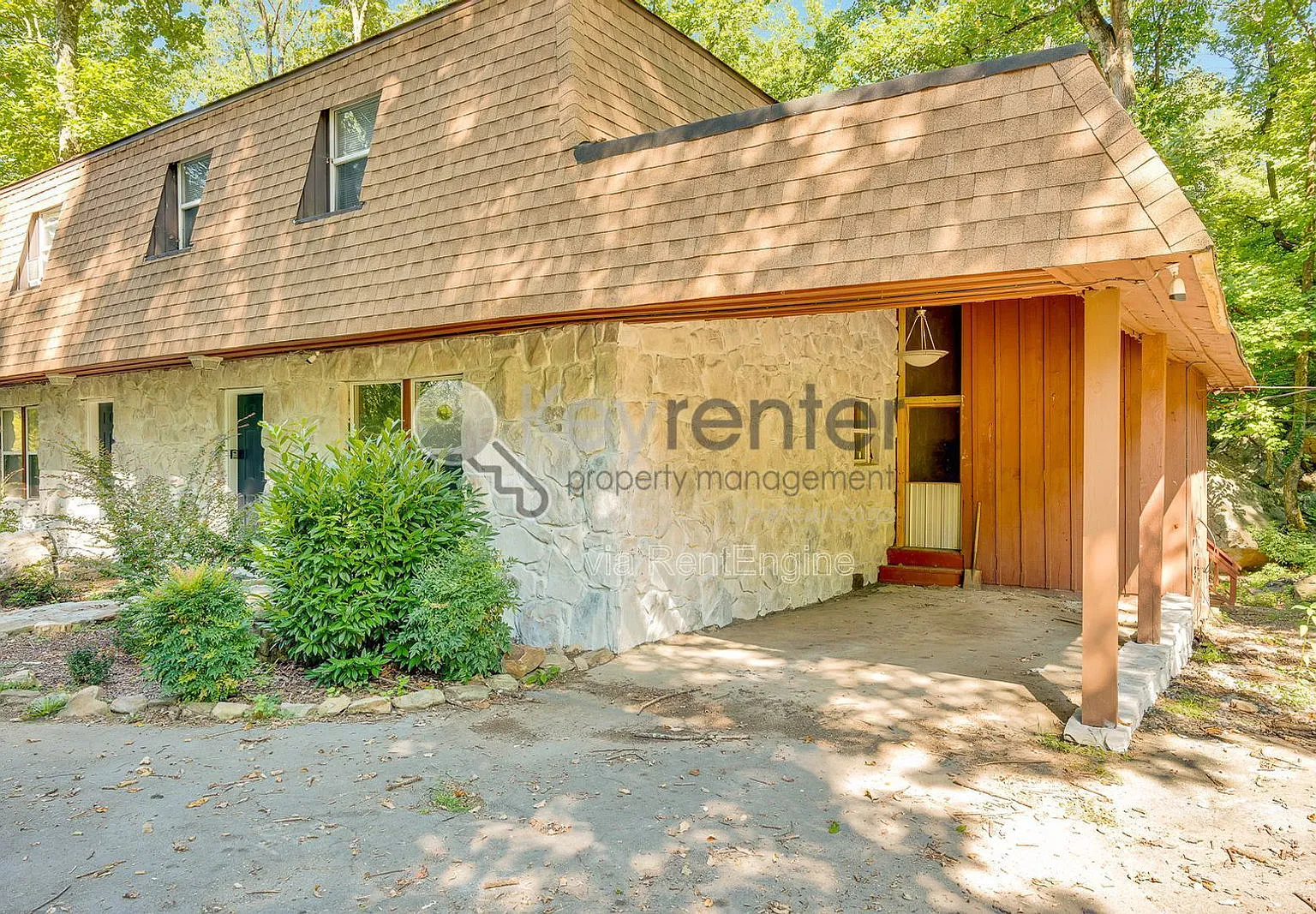 3 bed, 2.0 bath, 1344 sqft, $1,645 — Photo 4