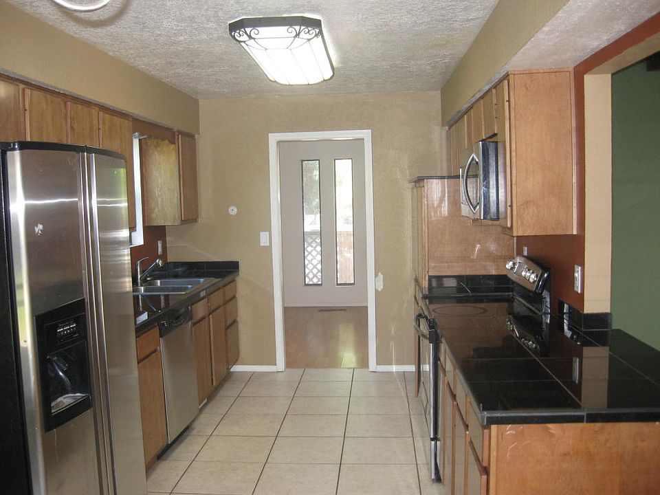 1st image of 9600 Admiral Dewey Ave NE