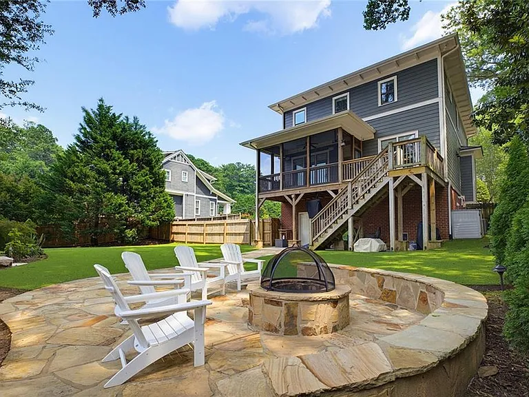 1452 Woodland Hills Dr NE — Photo 52