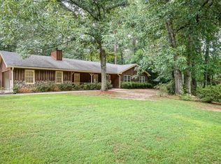 1277 Raintree Dr, Snellville, GA 30078