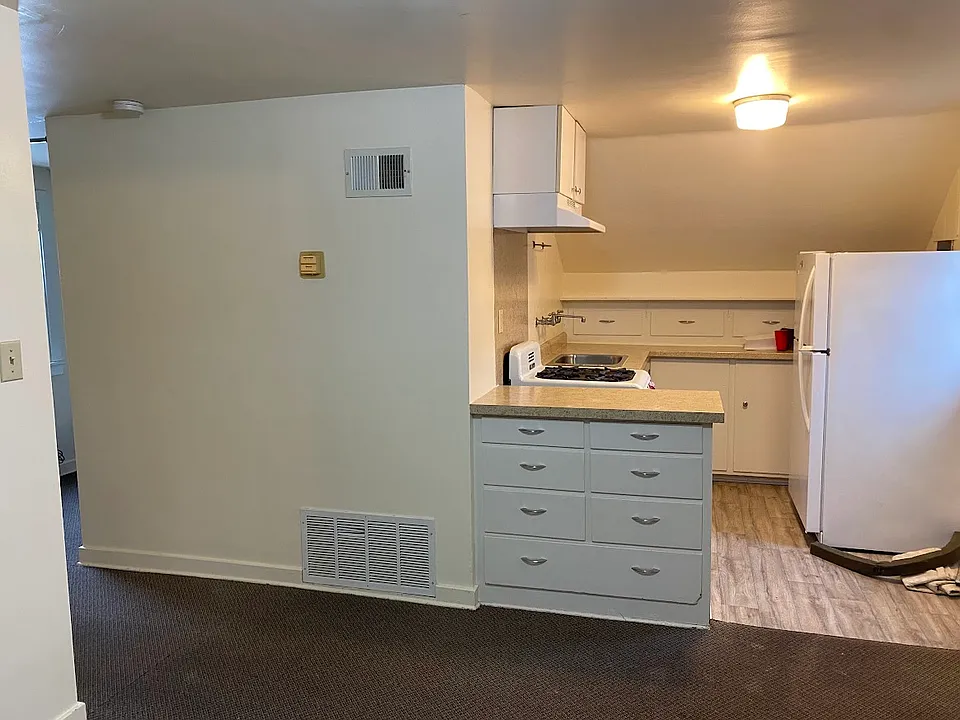1215 Juniper Ave #1