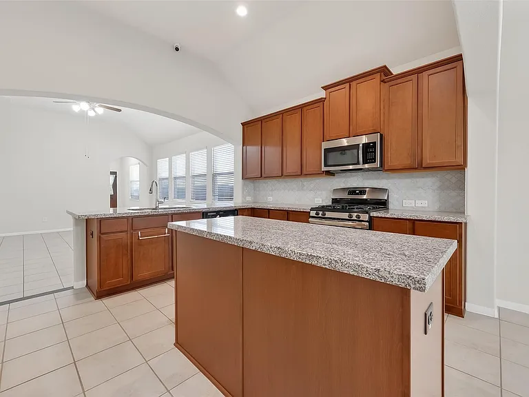 7631 Granite Terrace Ln — Photo 18