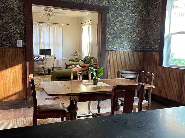 807 W Agarita Ave — Photo 15