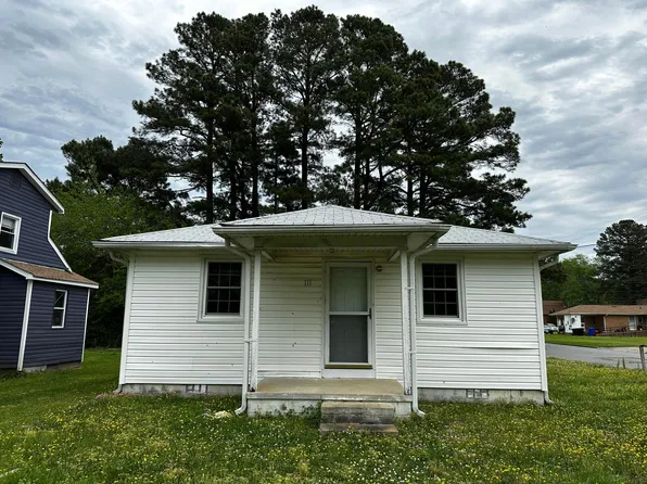 111 Britt St, Franklin, VA 23851