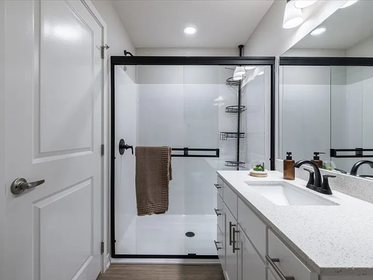 Vitality Apartments — Photo 32