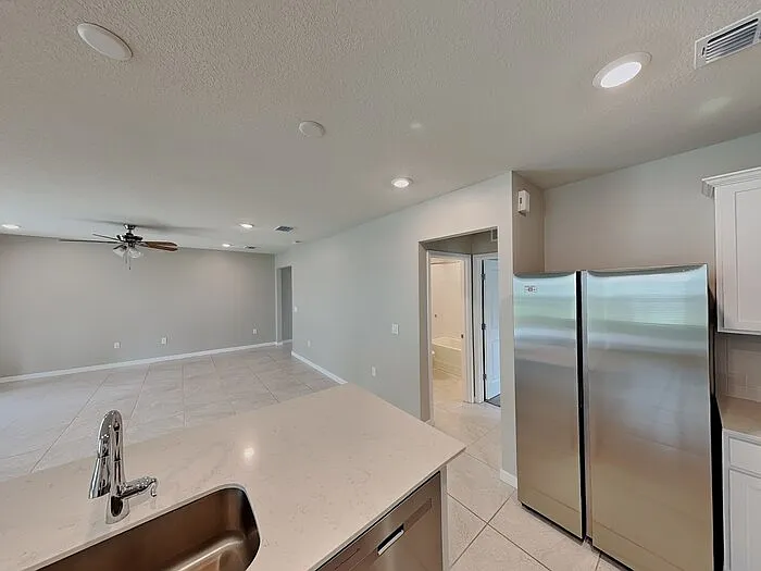 837 Rivers Crossing St — Photo 8