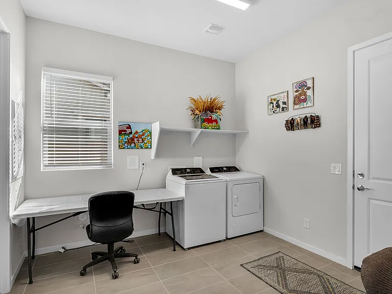 866 W Flatiron Trl — Photo 56