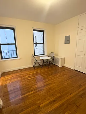 Rented by Oxford Property Group | media 1