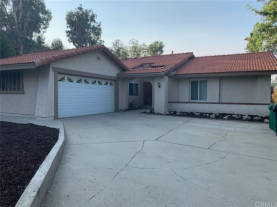 1st image of 313 N Palo Cedro Dr