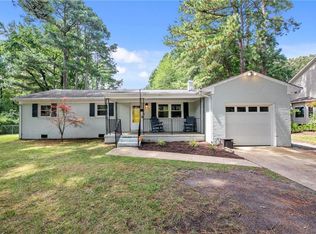 112 Lambs Creek Dr, Yorktown, VA 23693