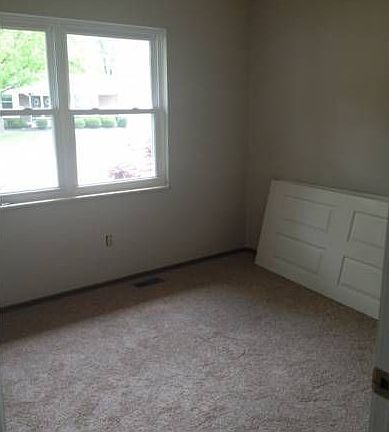 3rd Bedroom 9'10