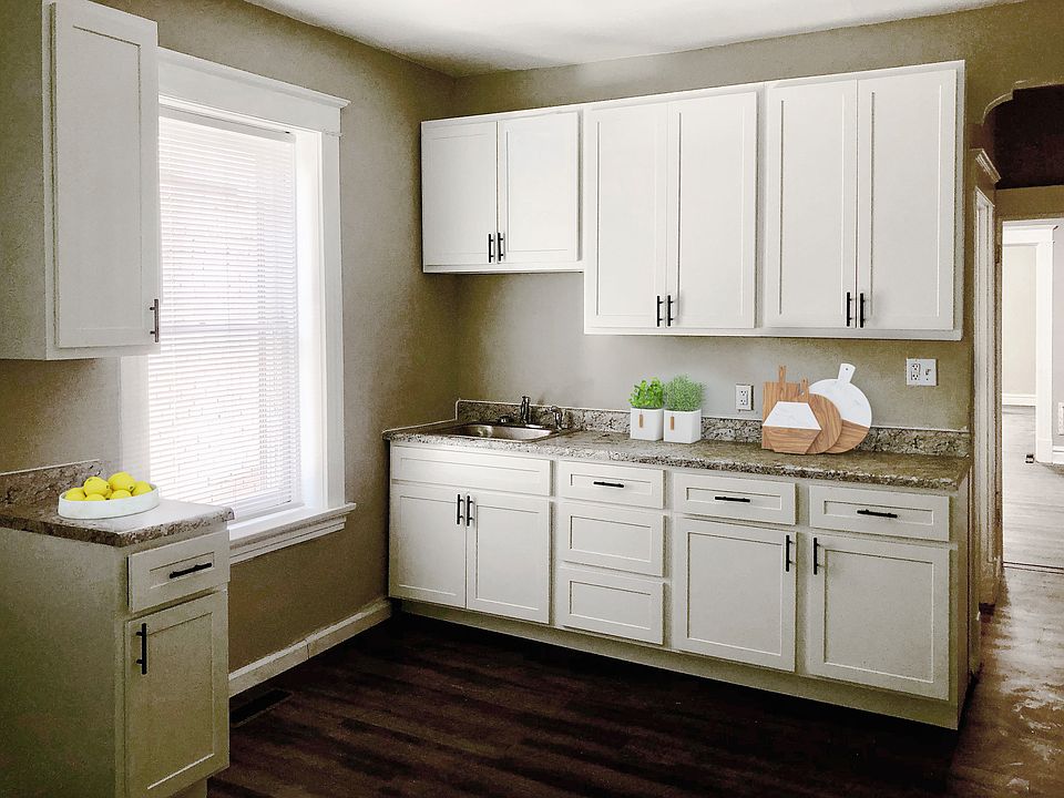 1st image of 3636 S Compton Ave #1F