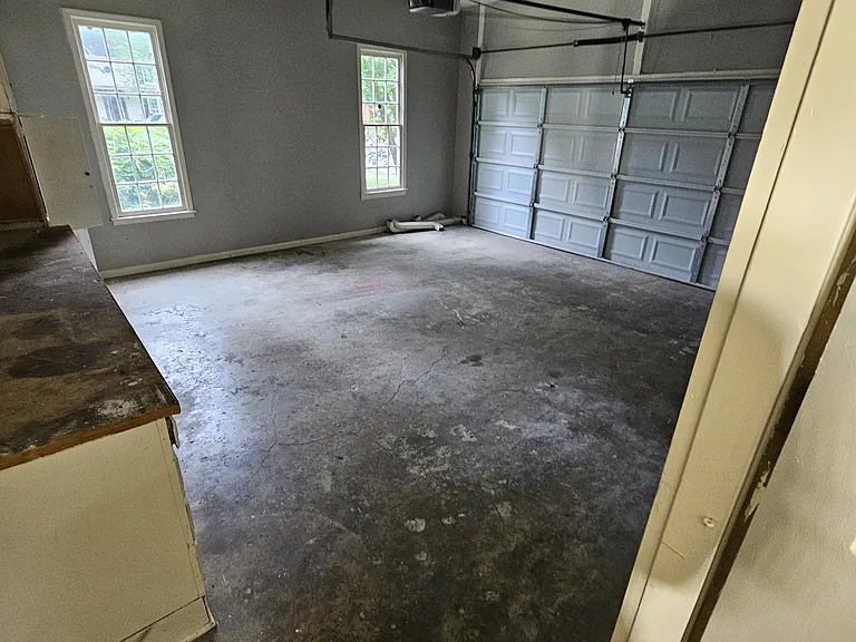 253 Rhonda Cir E — Photo 17