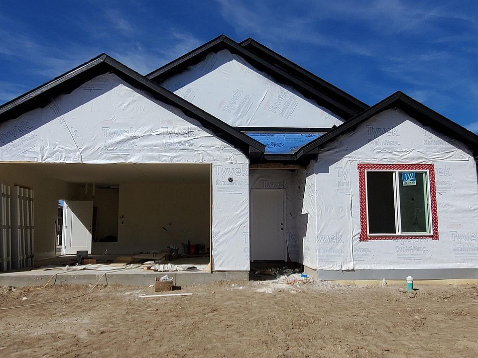 1st image of 471 Catalina Ct